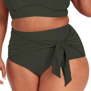 Tie In The Front Dark Green Bikini Bottom - Size: 4XL